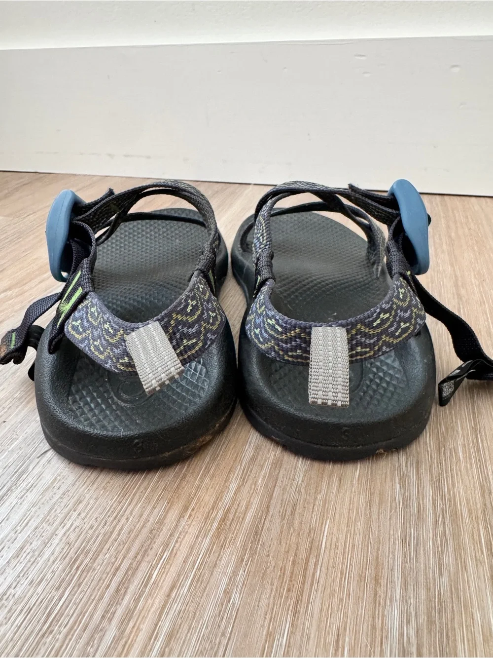 Chaco Z/1 Classic Youth Size 3 Black Green Strappy Hiking Sport Sandals kids